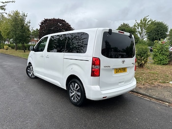 Used Toyota PROACE CITY Verso 2022 for sale - 75145302: Photo