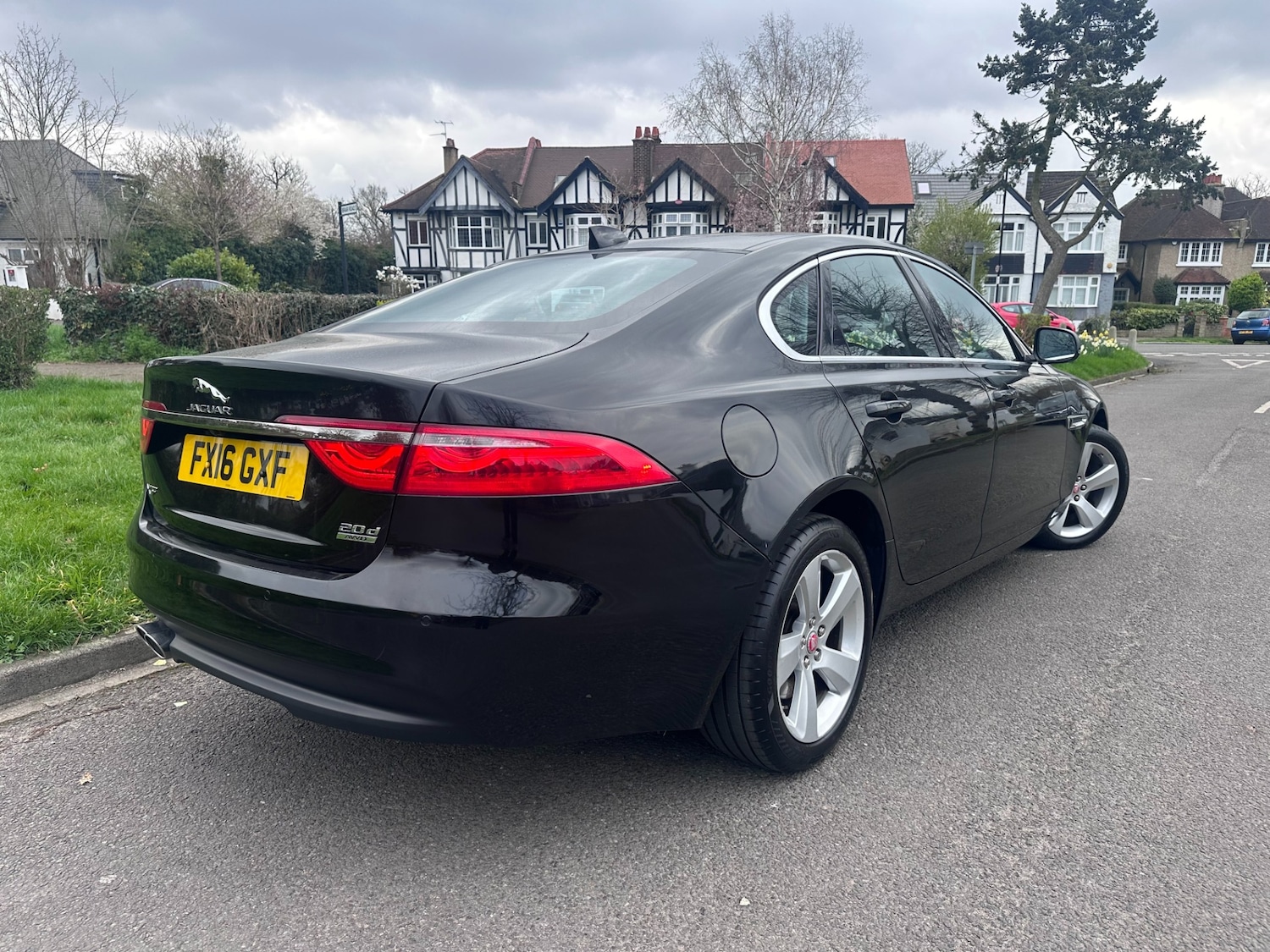 Used Jaguar XF 2016 for sale - 77678902: Photo 3