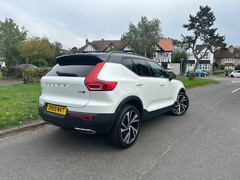 Used Volvo XC40 2019 for sale - 74764956: Photo