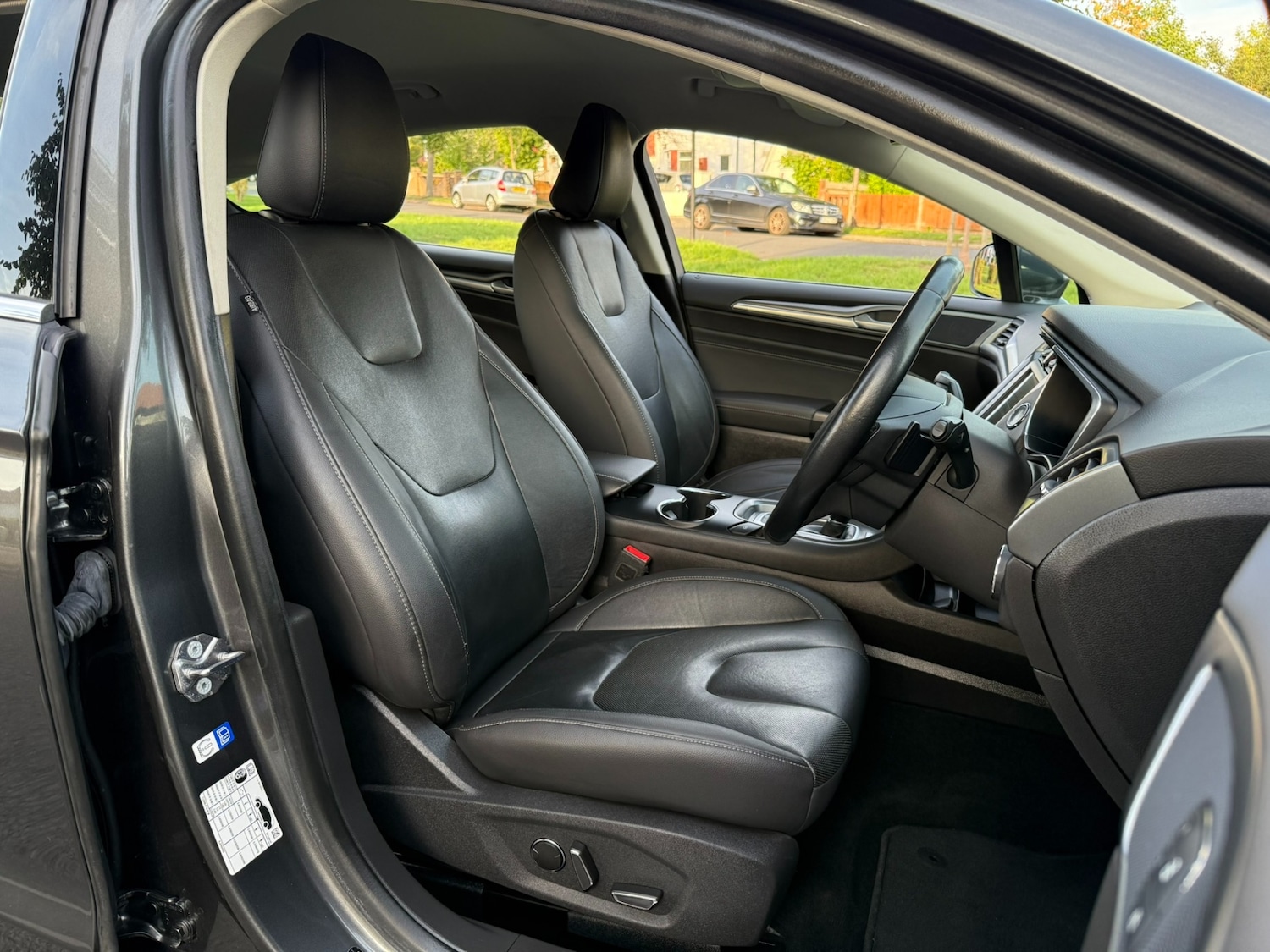 Used Ford Mondeo 2018 for sale - 75367354: Photo 10