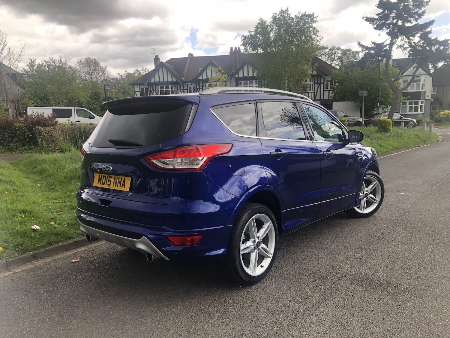 Used Ford Kuga 2015 for sale - 76557745: Photo 2