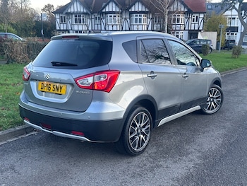 Used Suzuki SX4 S-Cross 2016 for sale - 77300665: Photo