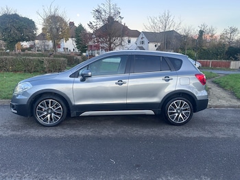 Used Suzuki SX4 S-Cross 2016 for sale - 77300665: Photo