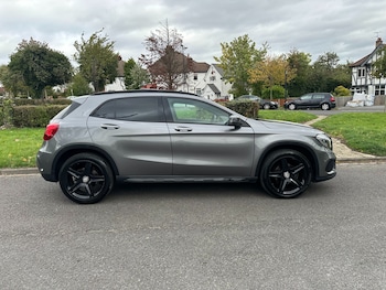 Used Mercedes-Benz GLA 2015 for sale - 75874749: Photo