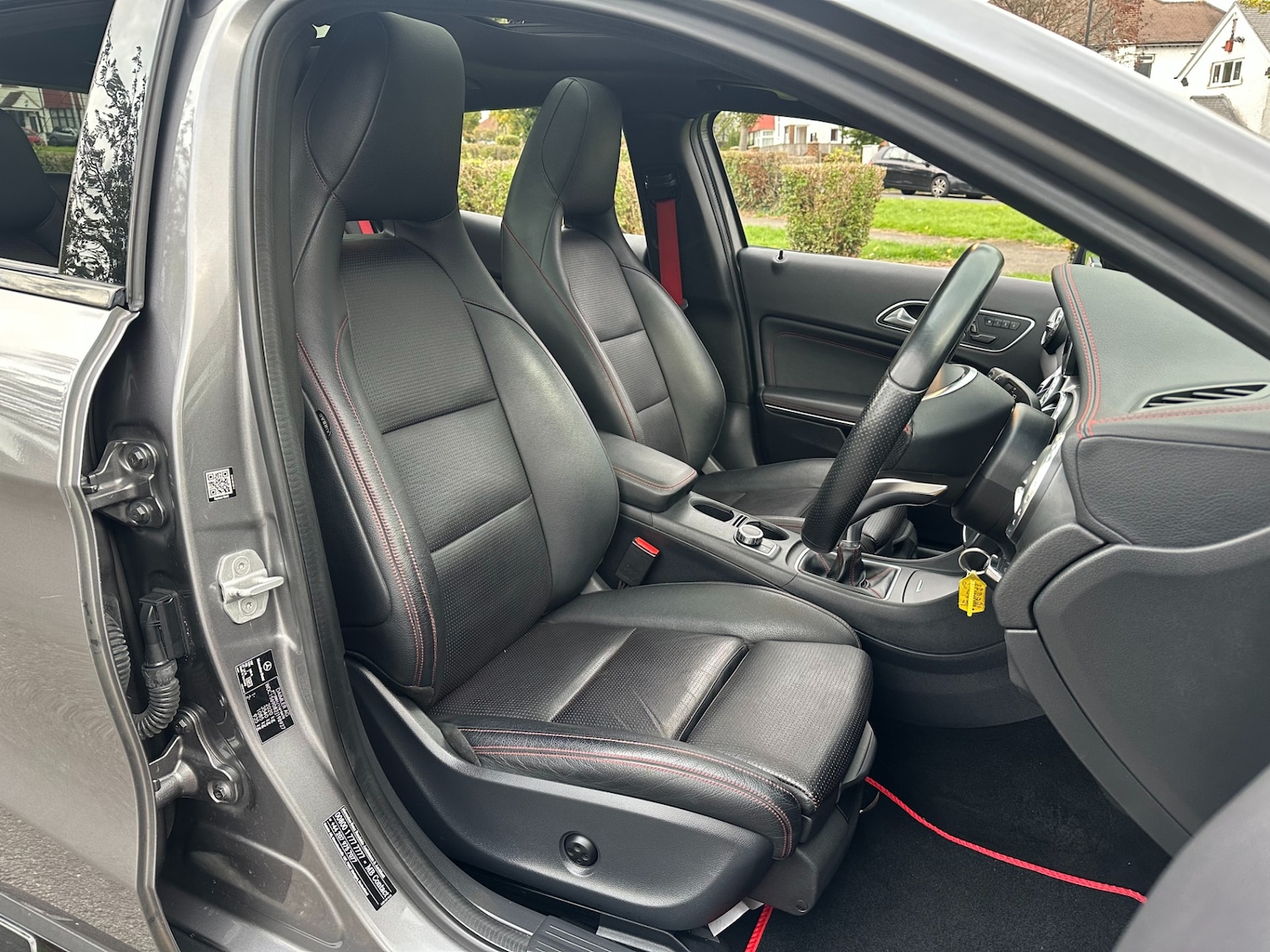 Used Mercedes-Benz GLA 2015 for sale - 75874749: Photo 9