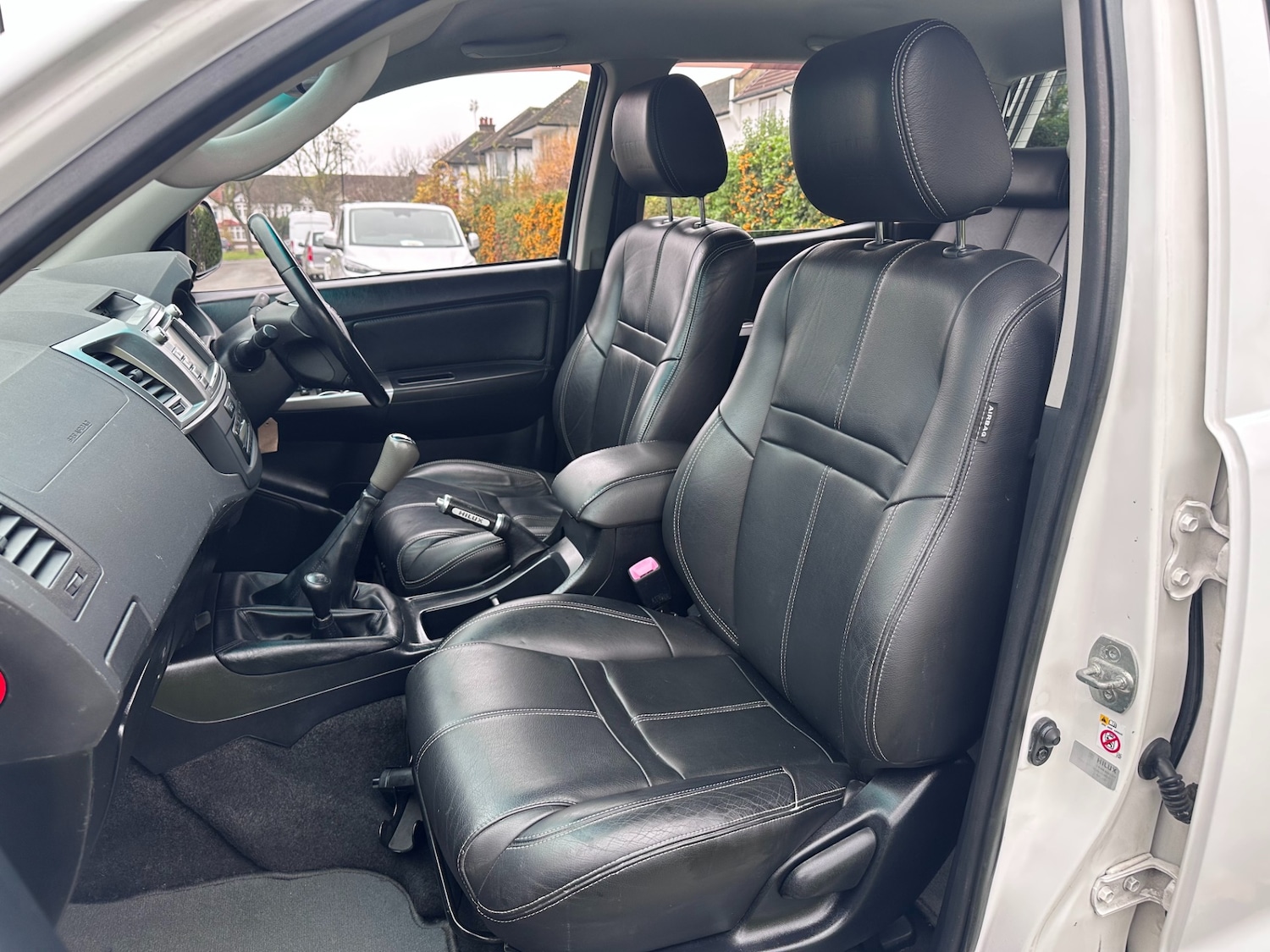 Used Toyota Hilux 2015 for sale - 76332406: Photo 11