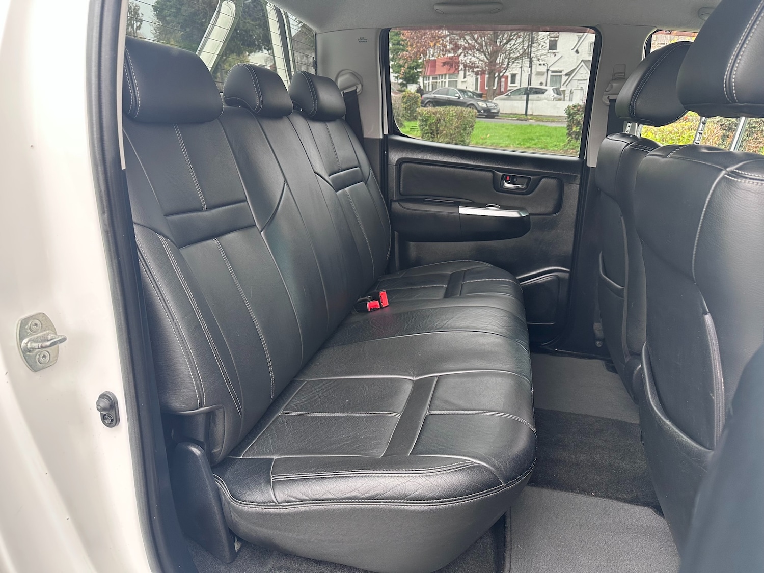 Used Toyota Hilux 2015 for sale - 76332406: Photo 12