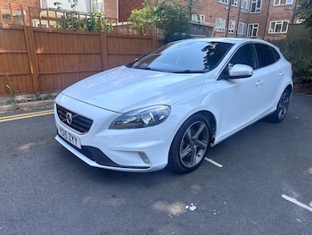 Used Volvo V40 2015 for sale - 78973818: Photo