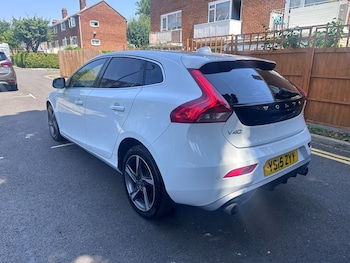 Used Volvo V40 2015 for sale - 78973818: Photo