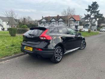 Used Volvo V40 2018 for sale - 73187334: Photo