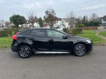 Used Volvo V40 2018 for sale - 73187334: Photo