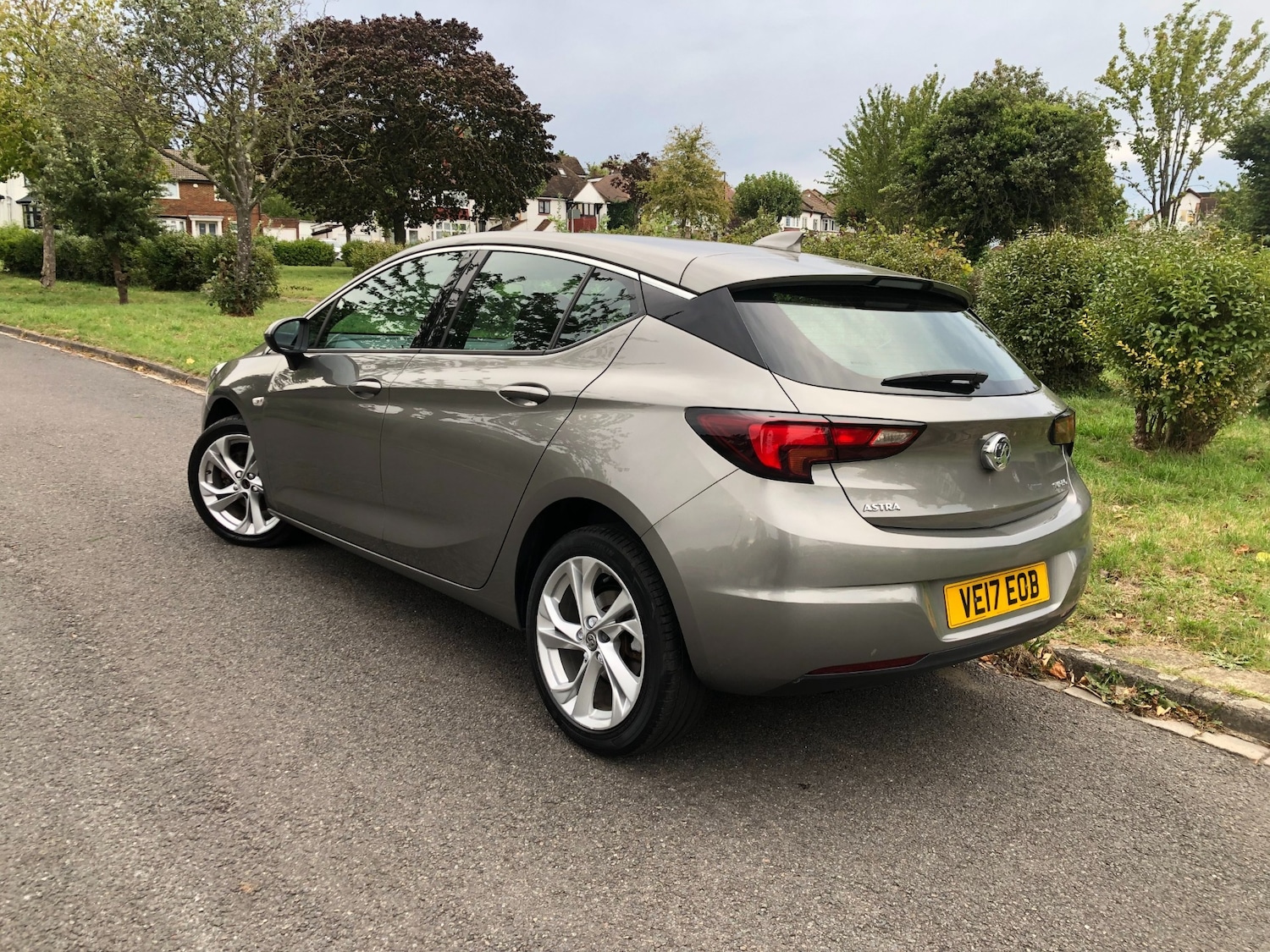 Used Vauxhall Astra 2017 for sale - 78070641: Photo 3