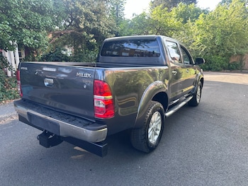 Used Toyota Hilux 2015 for sale - 78956121: Photo