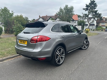 Used Porsche Cayenne 2014 for sale - 75334832: Photo