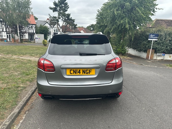 Used Porsche Cayenne 2014 for sale - 75334832: Photo 7