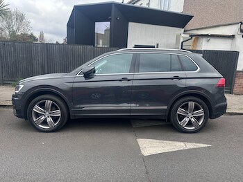 Used Volkswagen Tiguan 2019 for sale - 77838400: Photo