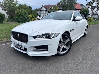 Used Jaguar XE 2019 for sale - 78442372: Photo