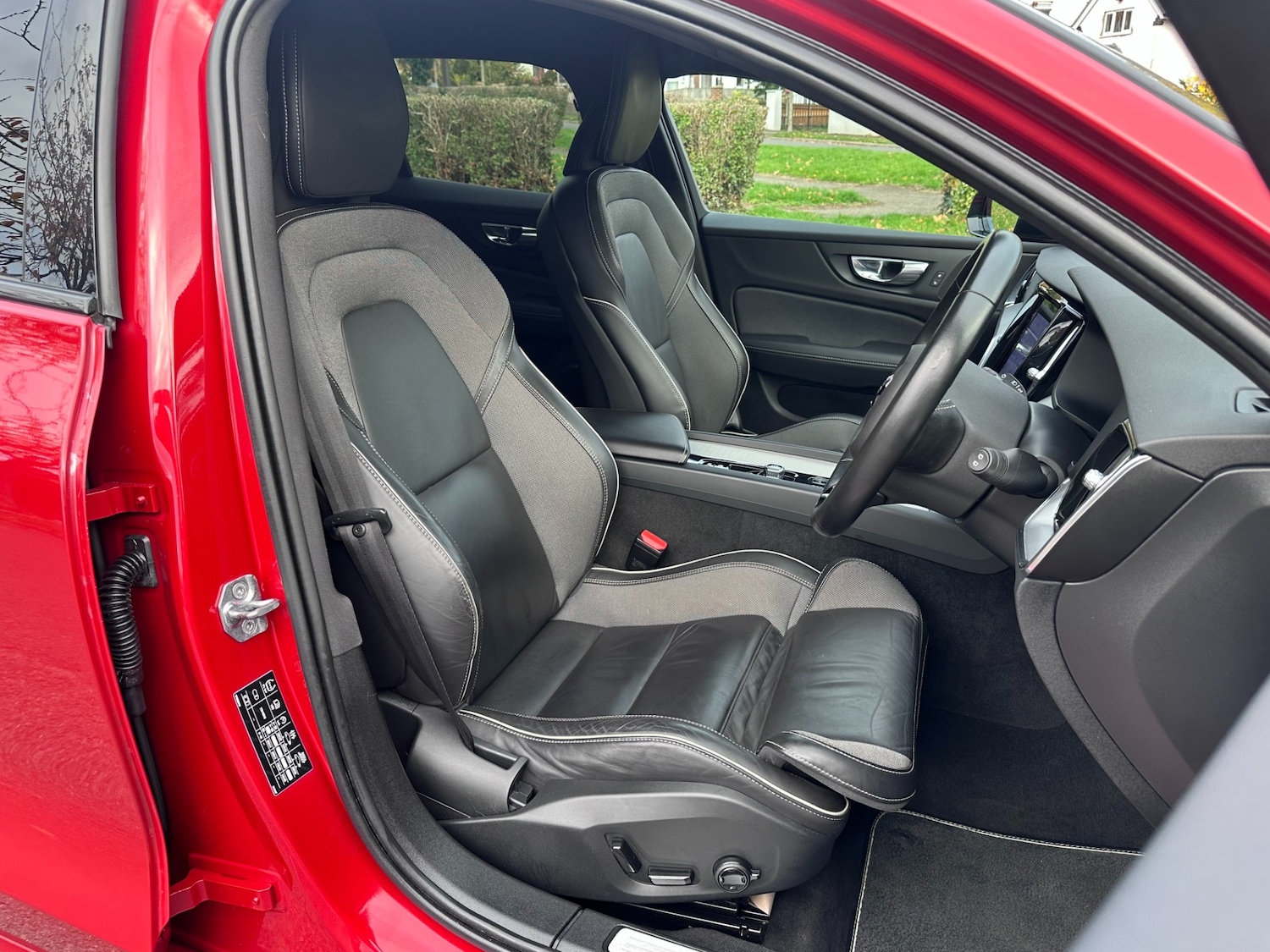 Used Volvo V60 2021 for sale - 76428548: Photo 11