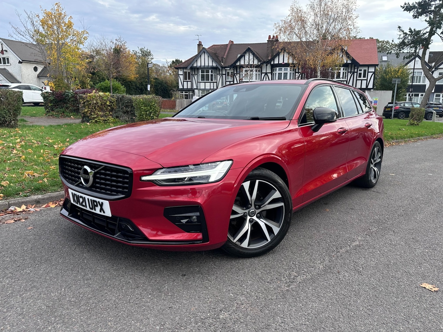 Used Volvo V60 2021 for sale - 76428548: Photo 2