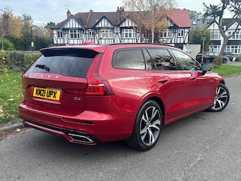 Used Volvo V60 2021 for sale - 76428548: Photo