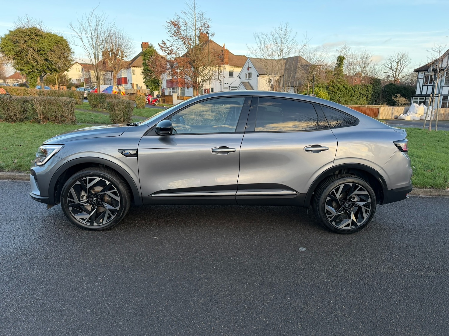 Used Renault Arkana 2024 for sale - 76809438: Photo 6