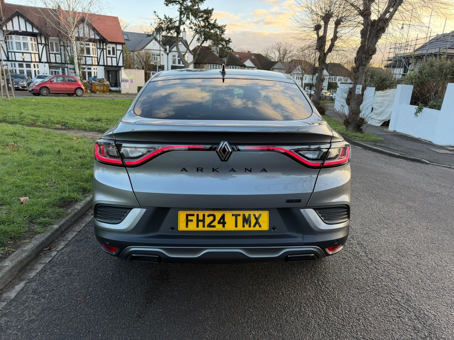 Used Renault Arkana 2024 for sale - 76809438: Photo 8