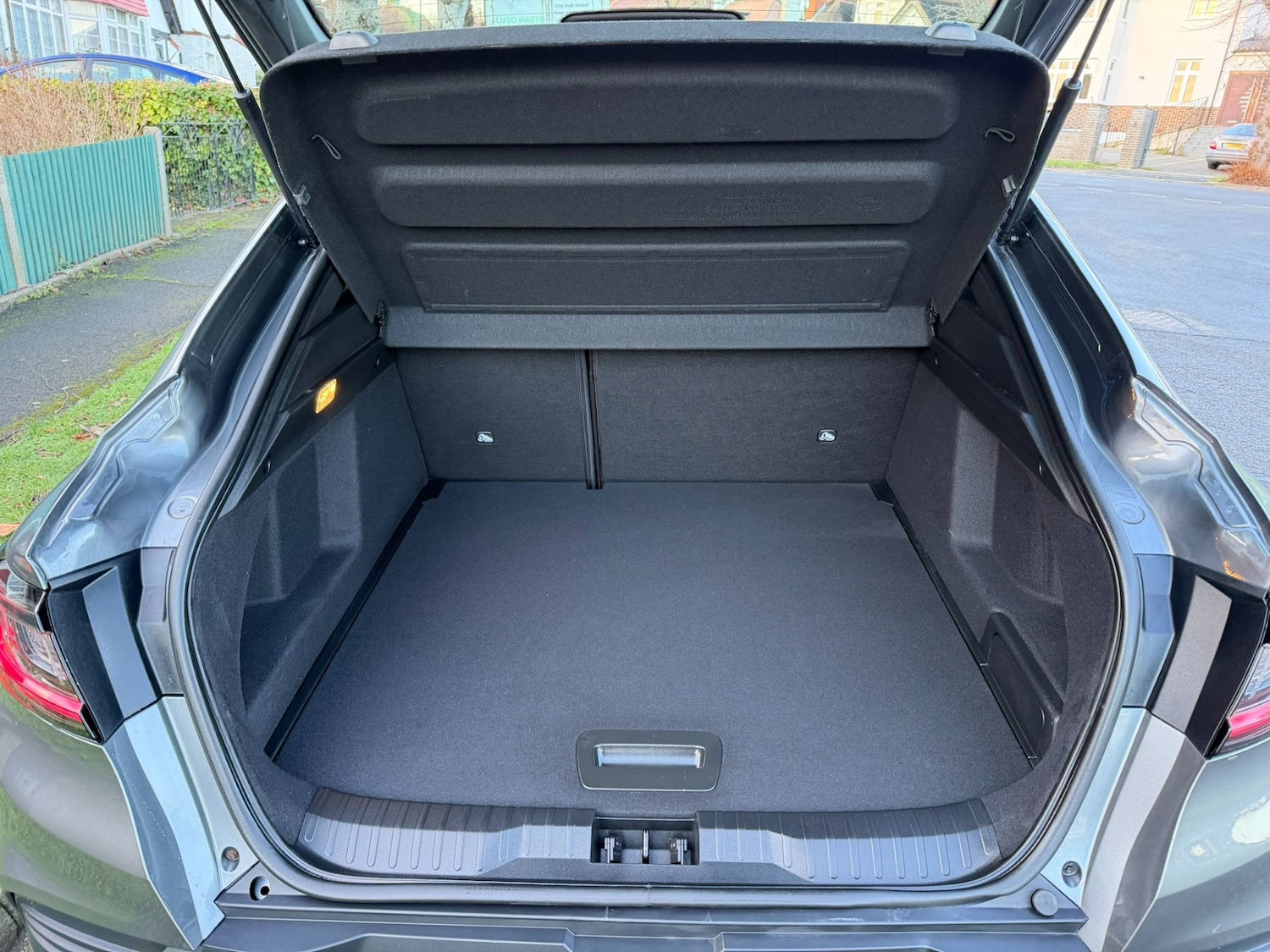 Used Renault Arkana 2024 for sale - 76809438: Photo 9