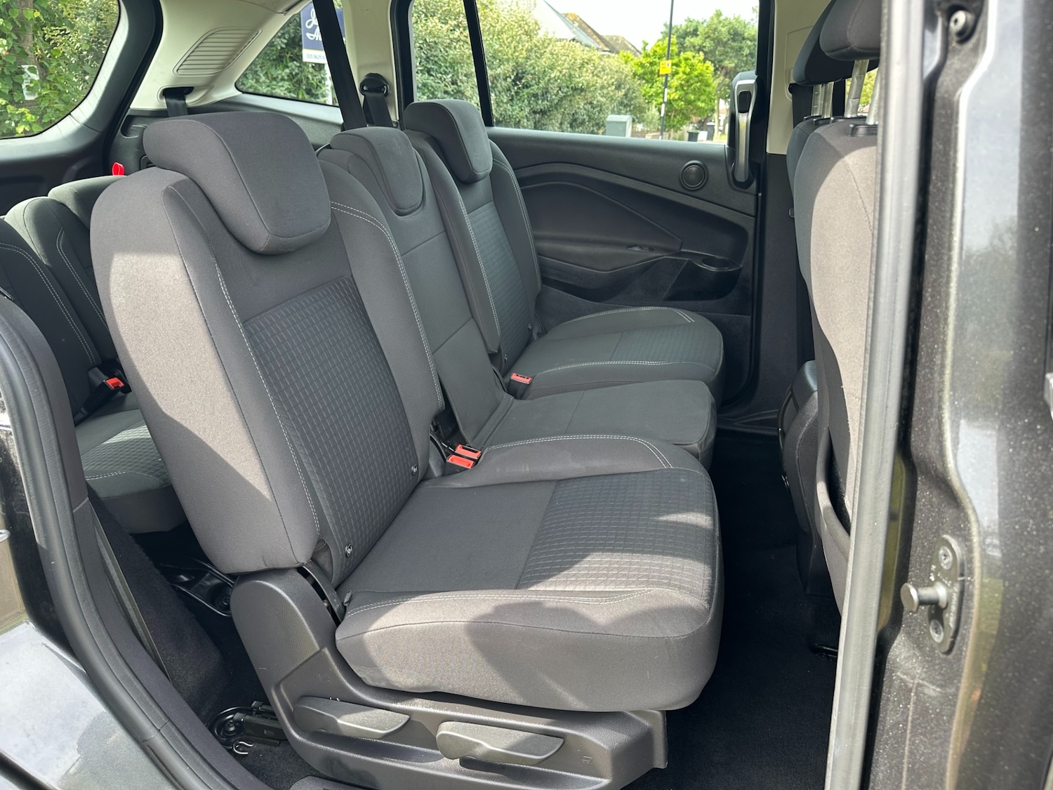 Used Ford Grand C-Max 2018 for sale - 75368236: Photo 11