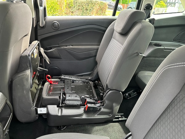 Used Ford Grand C-Max 2018 for sale - 75368236: Photo 13