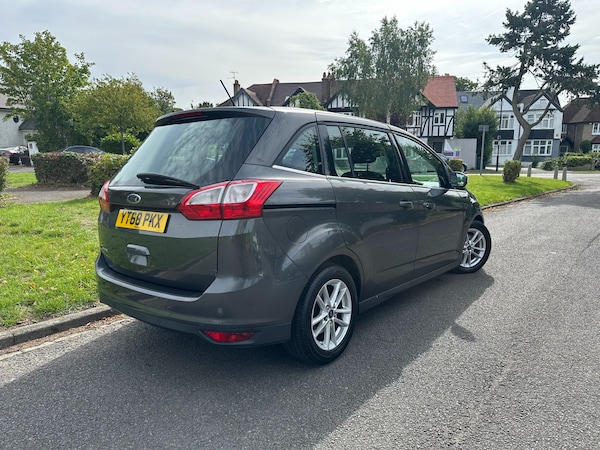 Used Ford Grand C-Max 2018 for sale - 75368236: Photo 3