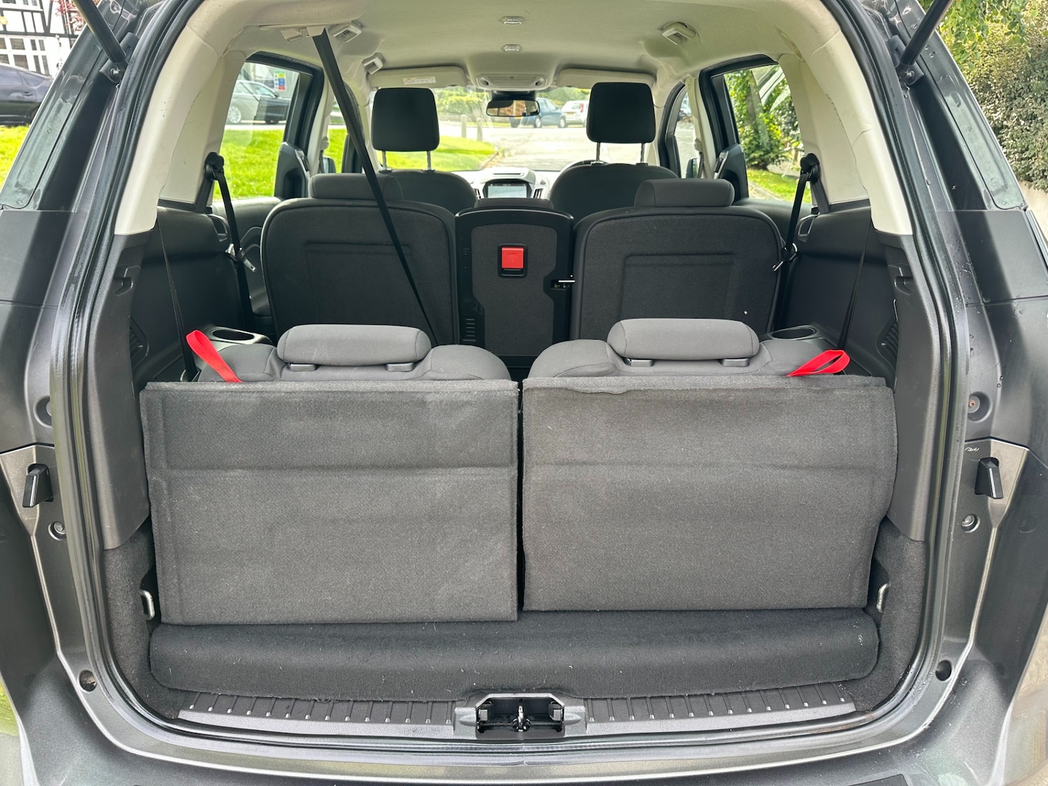 Used Ford Grand C-Max 2018 for sale - 75368236: Photo 8