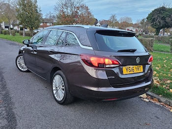 Used Vauxhall Astra 2016 for sale - 76532217: Photo