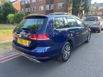 Used Volkswagen Golf 2018 for sale - 79168154: Photo
