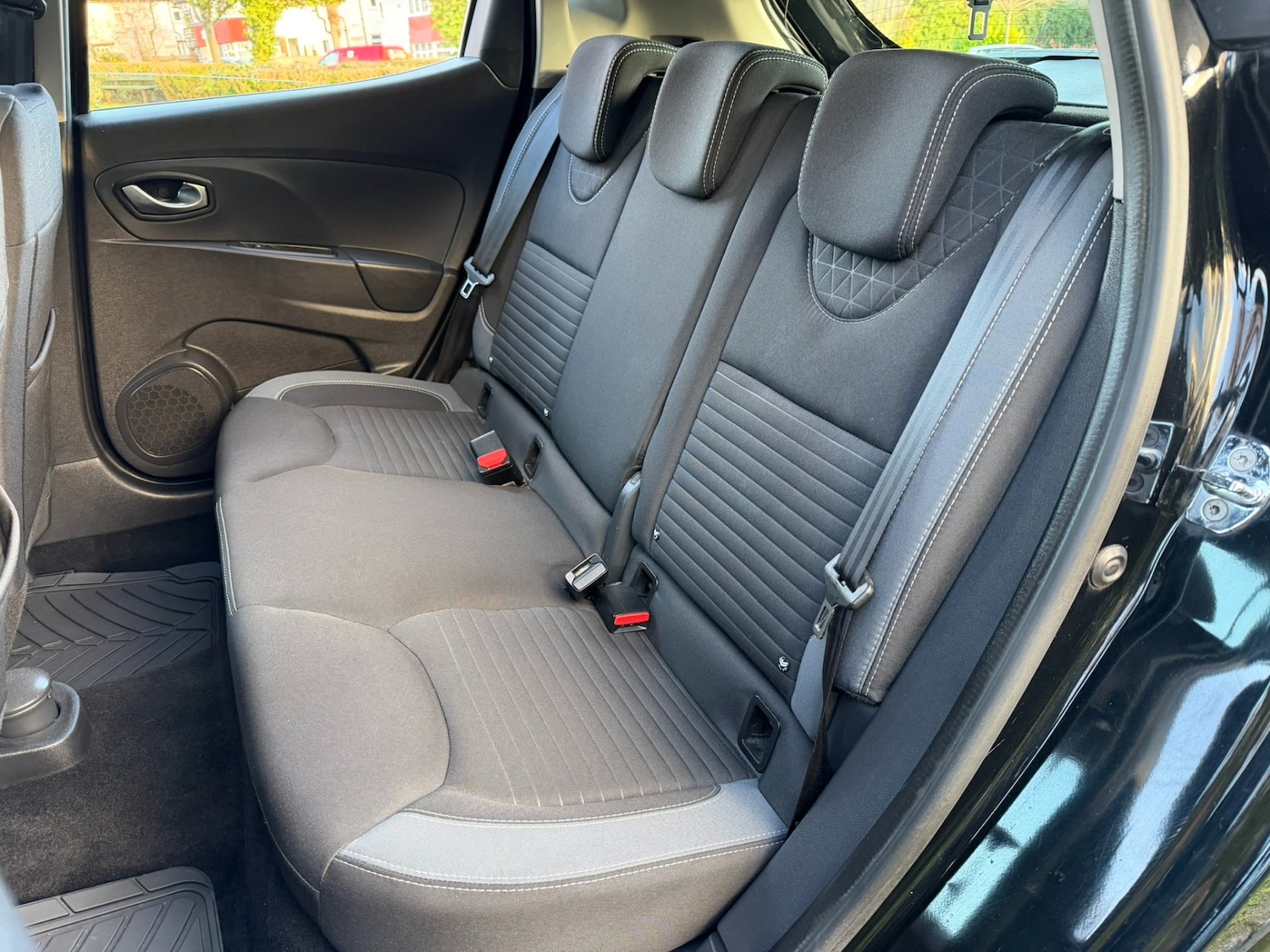 Used Renault Clio 2016 for sale - 76749847: Photo 13