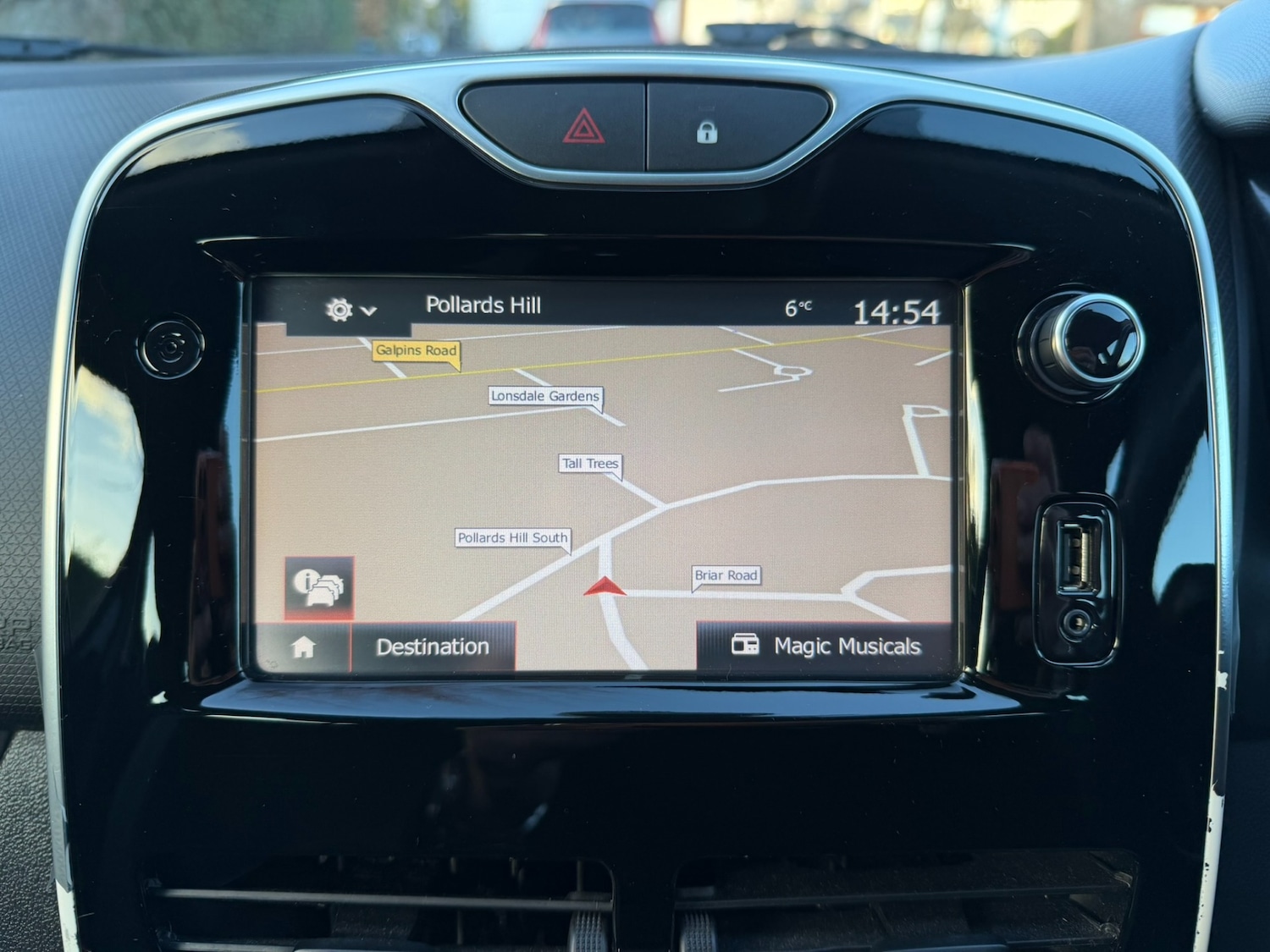 Used Renault Clio 2016 for sale - 76749847: Photo 16