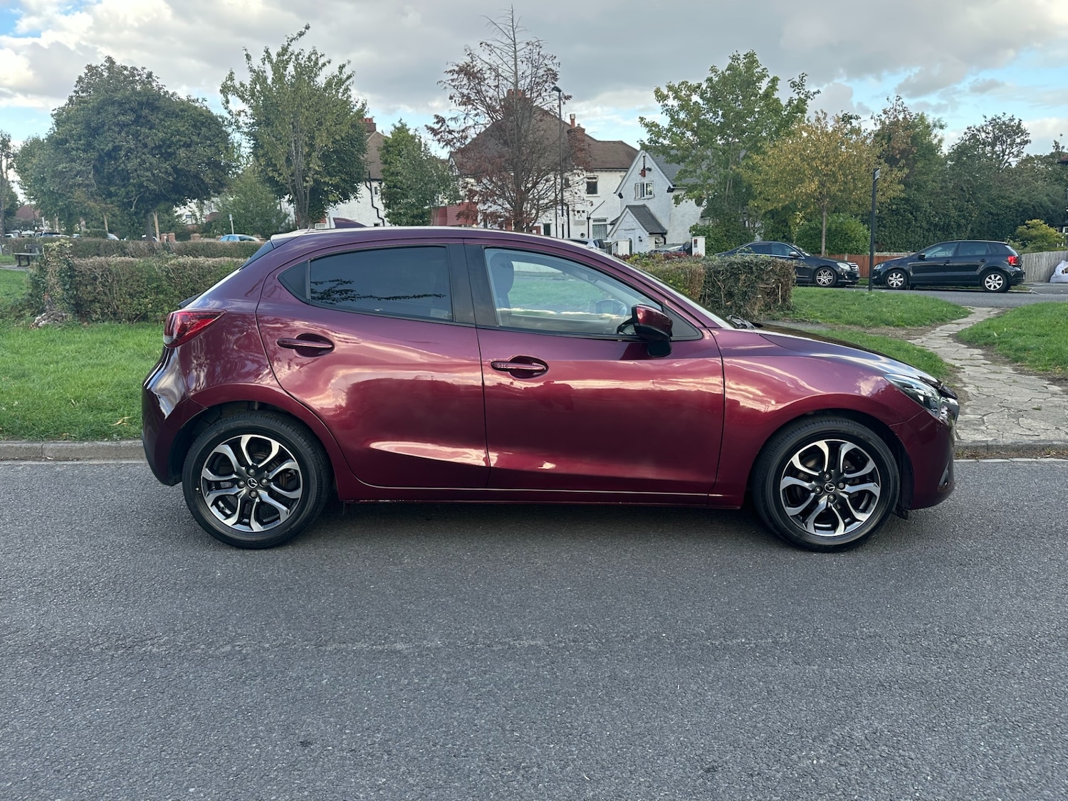 Used Mazda Mazda2 2019 for sale - 75725808: Photo 4