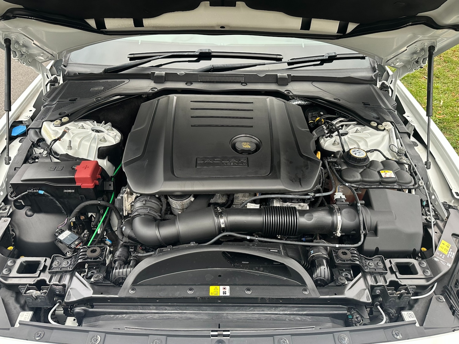 Used Jaguar XE 2020 for sale - 76018504: Photo 18