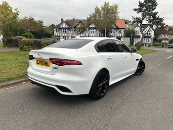 Used Jaguar XE 2020 for sale - 76018504: Photo