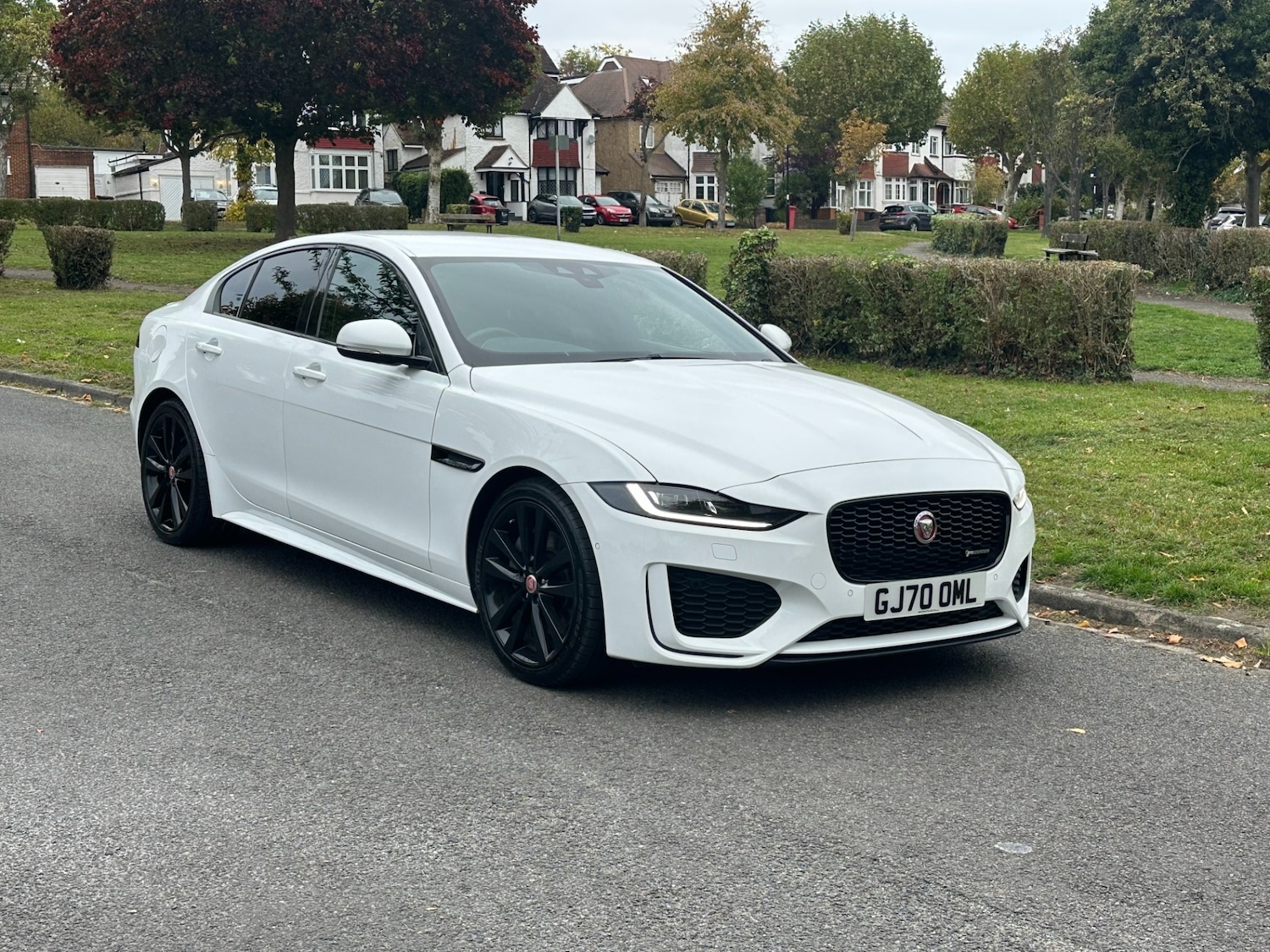 Used Jaguar XE 2020 for sale - 76018504: Photo 4