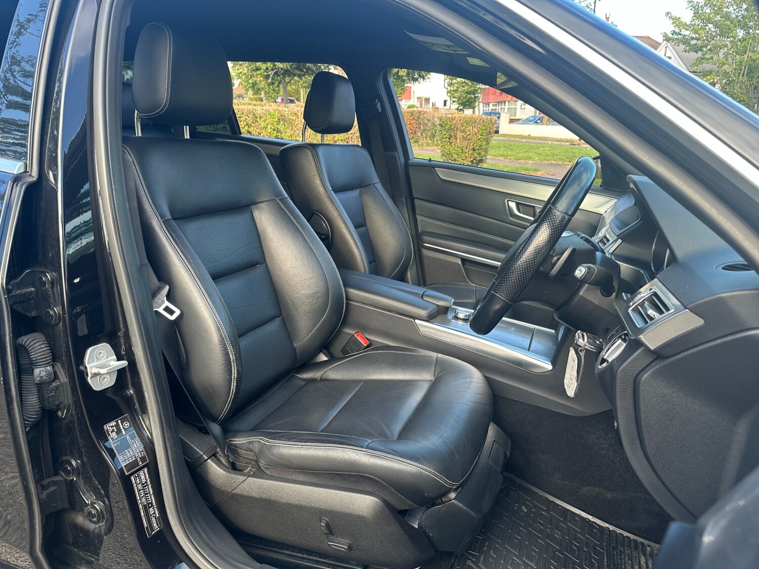 Used Mercedes-Benz E Class 2013 for sale - 75911137: Photo 10