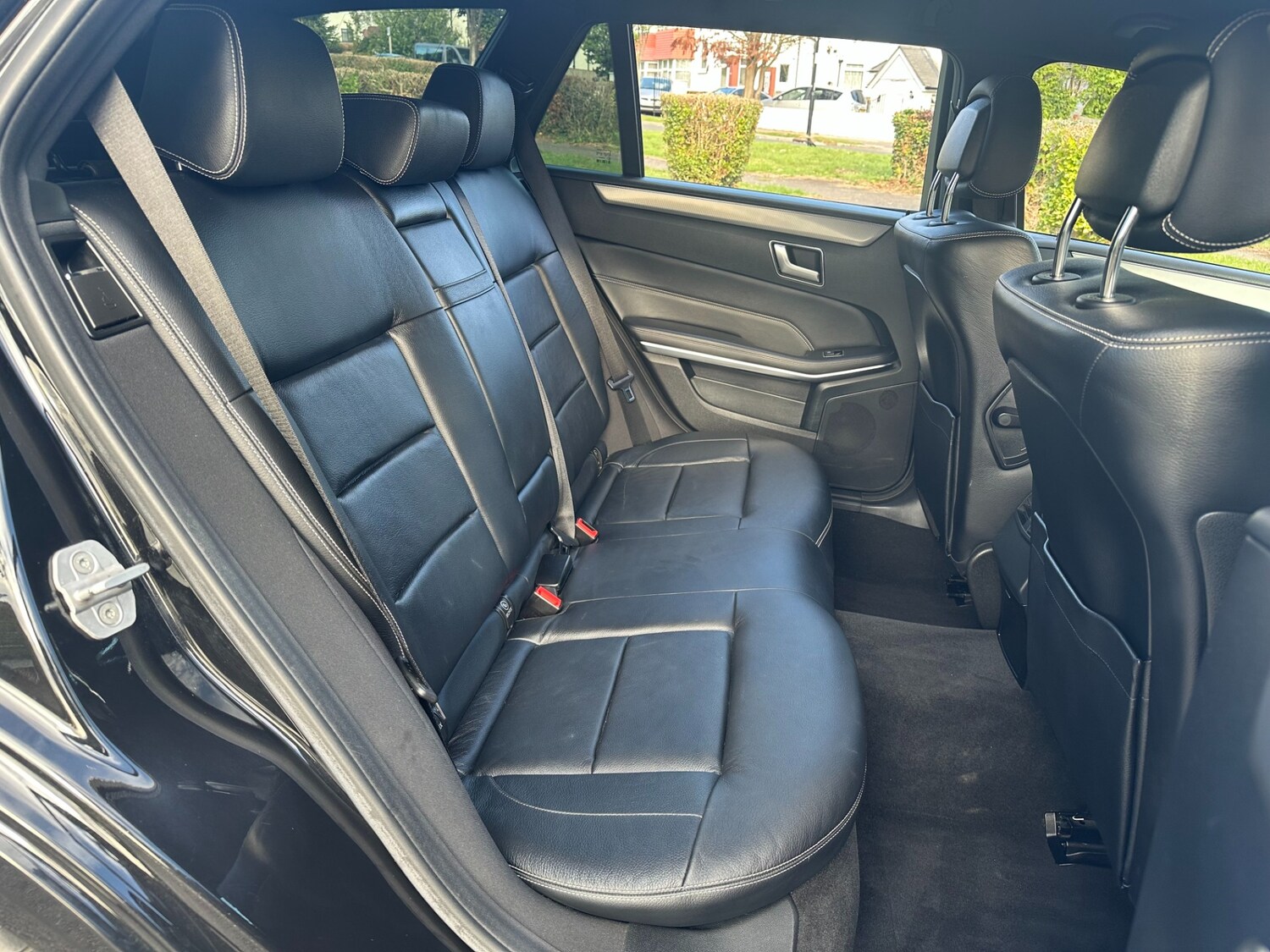 Used Mercedes-Benz E Class 2013 for sale - 75911137: Photo 12