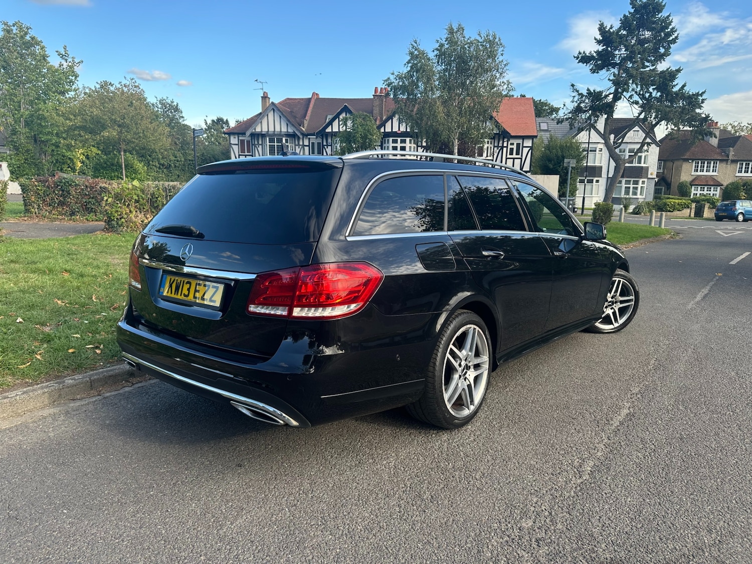 Used Mercedes-Benz E Class 2013 for sale - 75911137: Photo 3