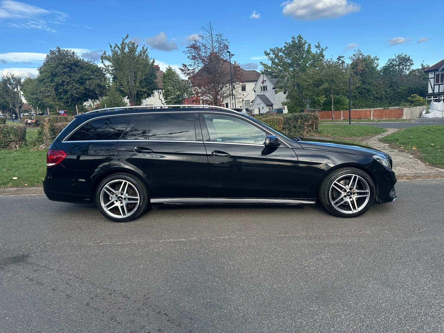 Used Mercedes-Benz E Class 2013 for sale - 75911137: Photo 5