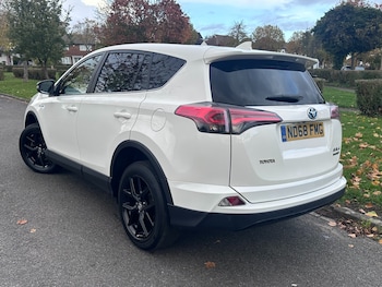 Used Toyota RAV4 2019 for sale - 76394935: Photo