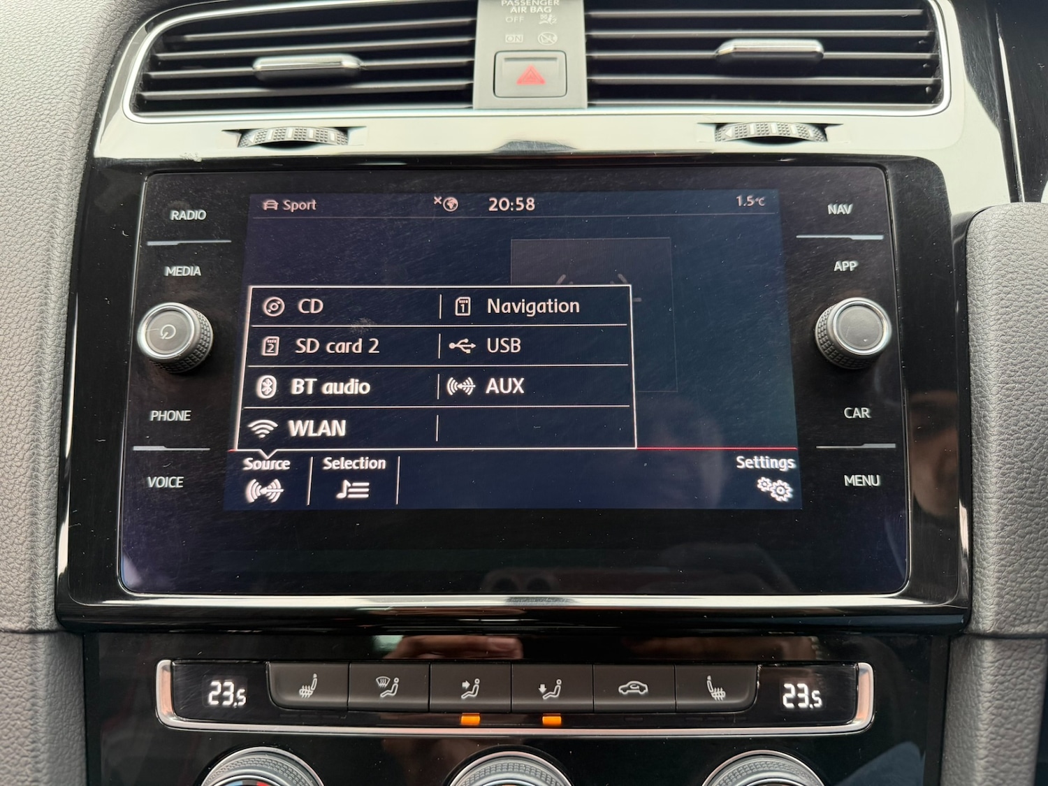 Used Volkswagen Golf 2019 for sale - 76766536: Photo 19