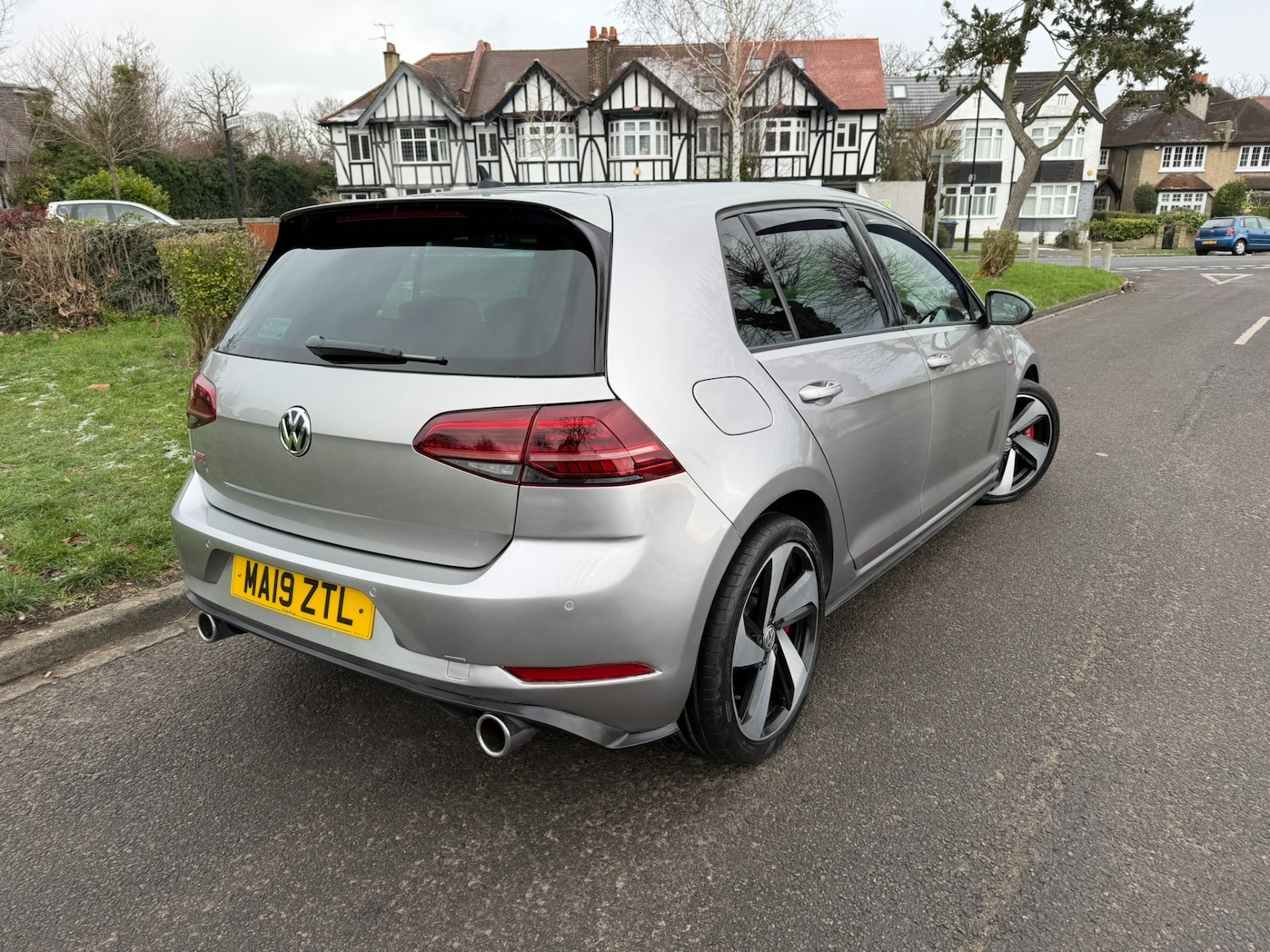 Used Volkswagen Golf 2019 for sale - 76766536: Photo 3