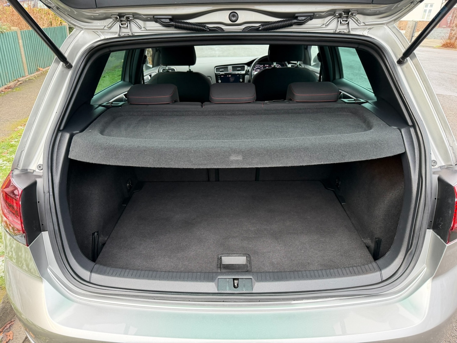 Used Volkswagen Golf 2019 for sale - 76766536: Photo 9