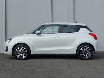 Used Suzuki Swift 2021 for sale - 78932894: Photo