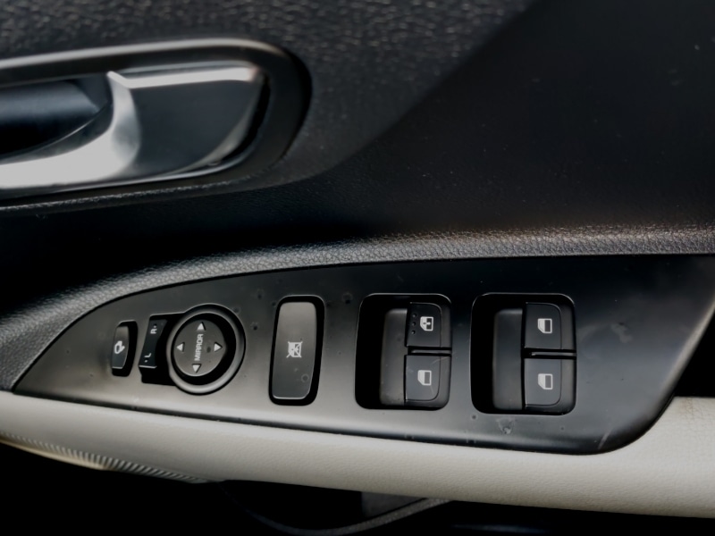 Used Kia Stonic 2023 for sale - 77635967: Photo 19