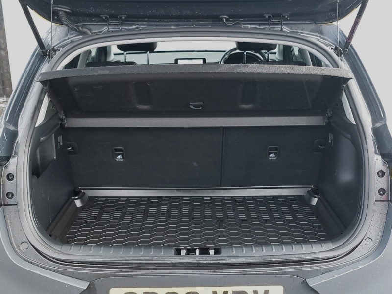 Used Kia Stonic 2023 for sale - 77635967: Photo 8